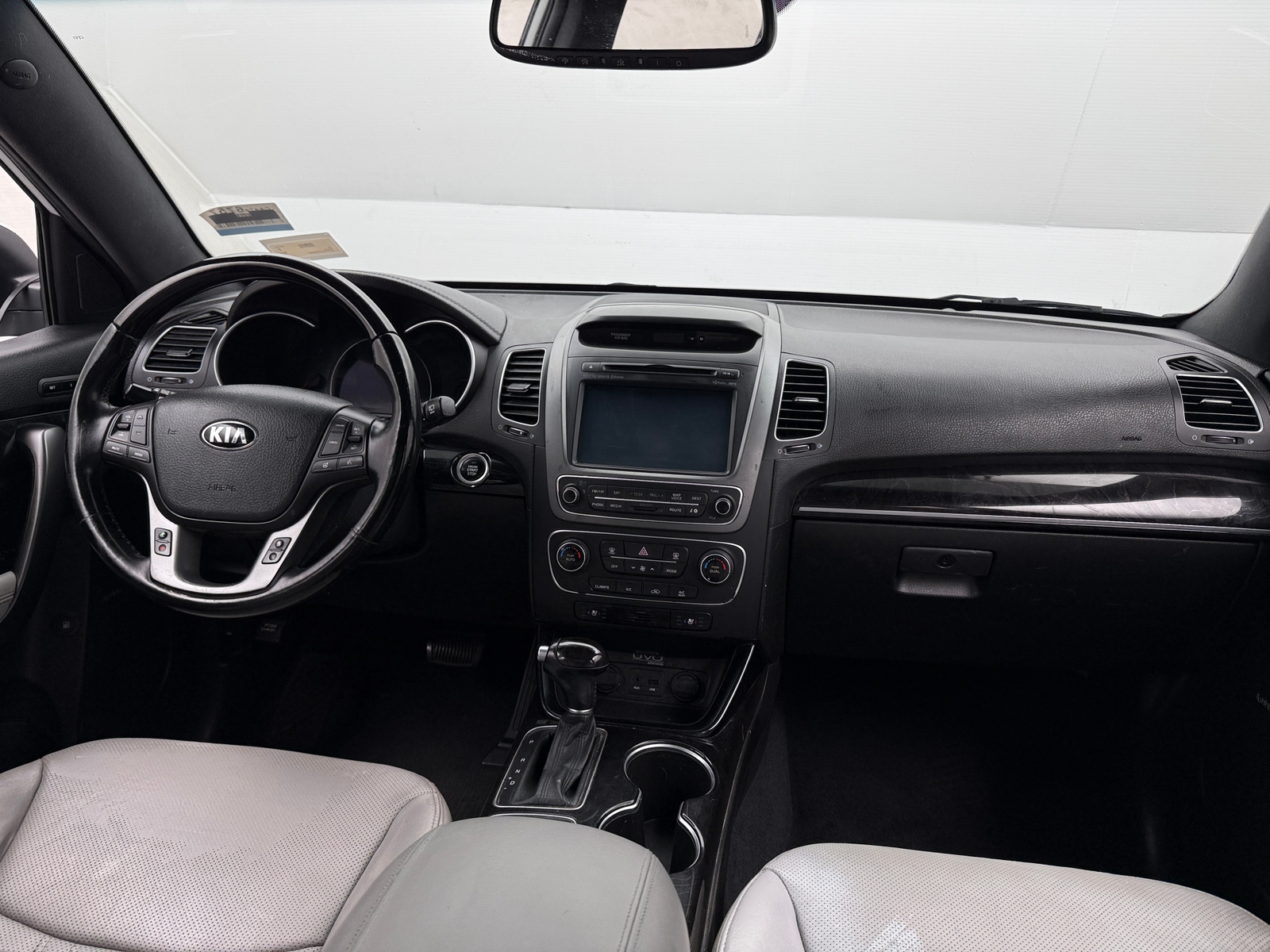 Thumbnail: 2015 Kia Sorento - 2