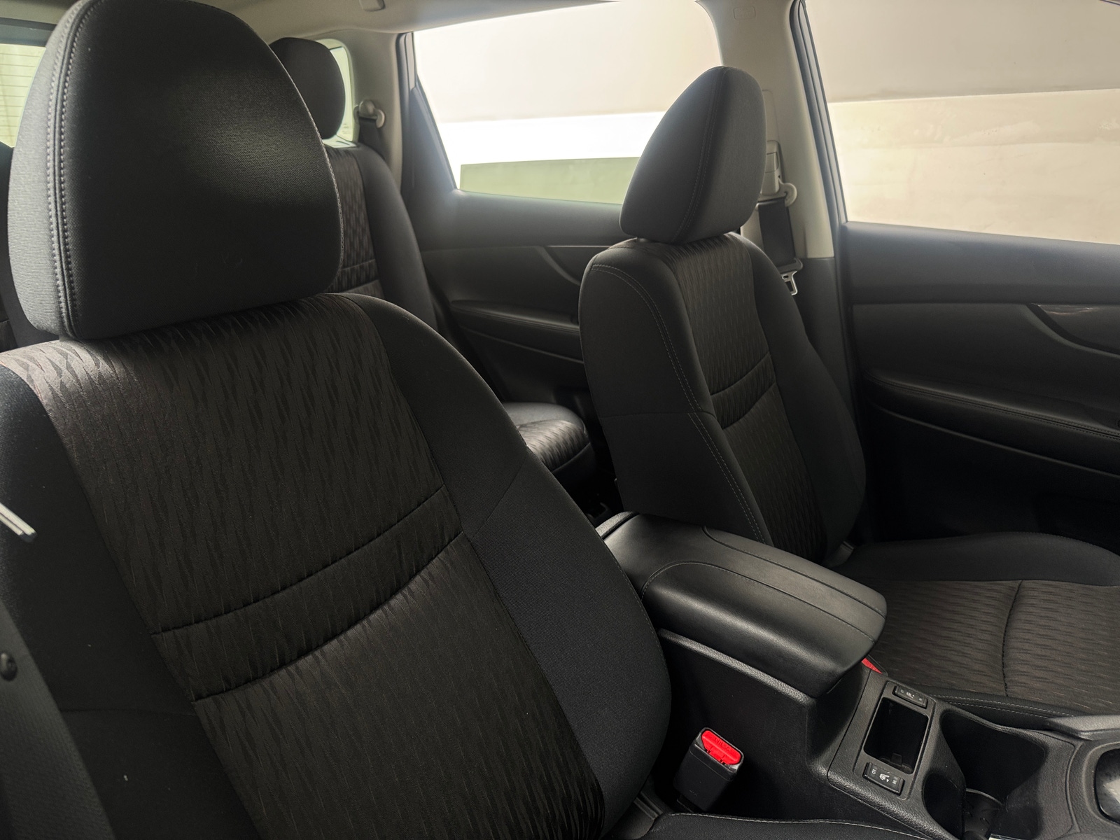 Thumbnail: 2017 Nissan Rogue - 2