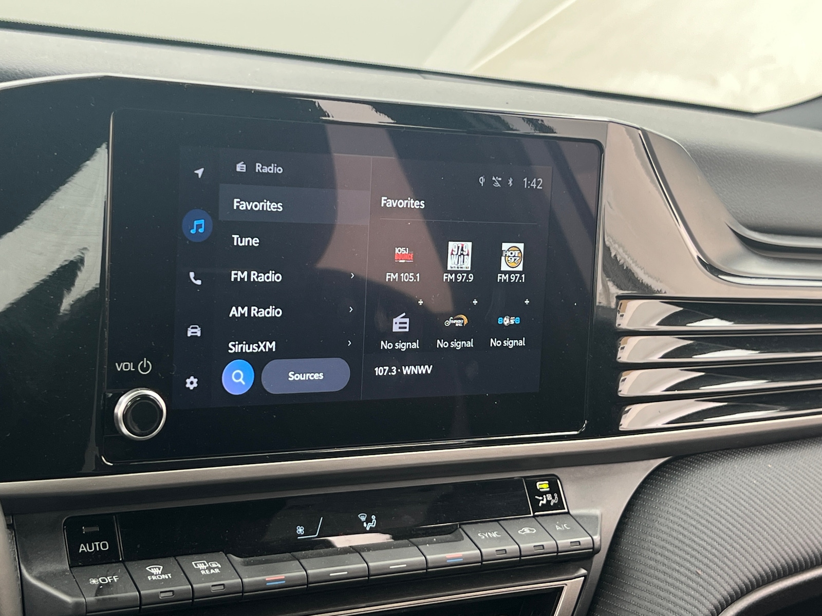 Thumbnail: 2025 Toyota Camry - 3