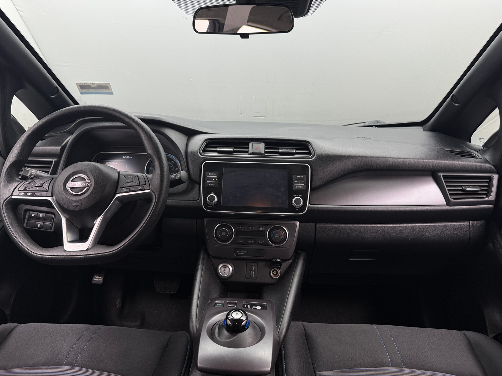 Thumbnail: 2023 Nissan Leaf - 3