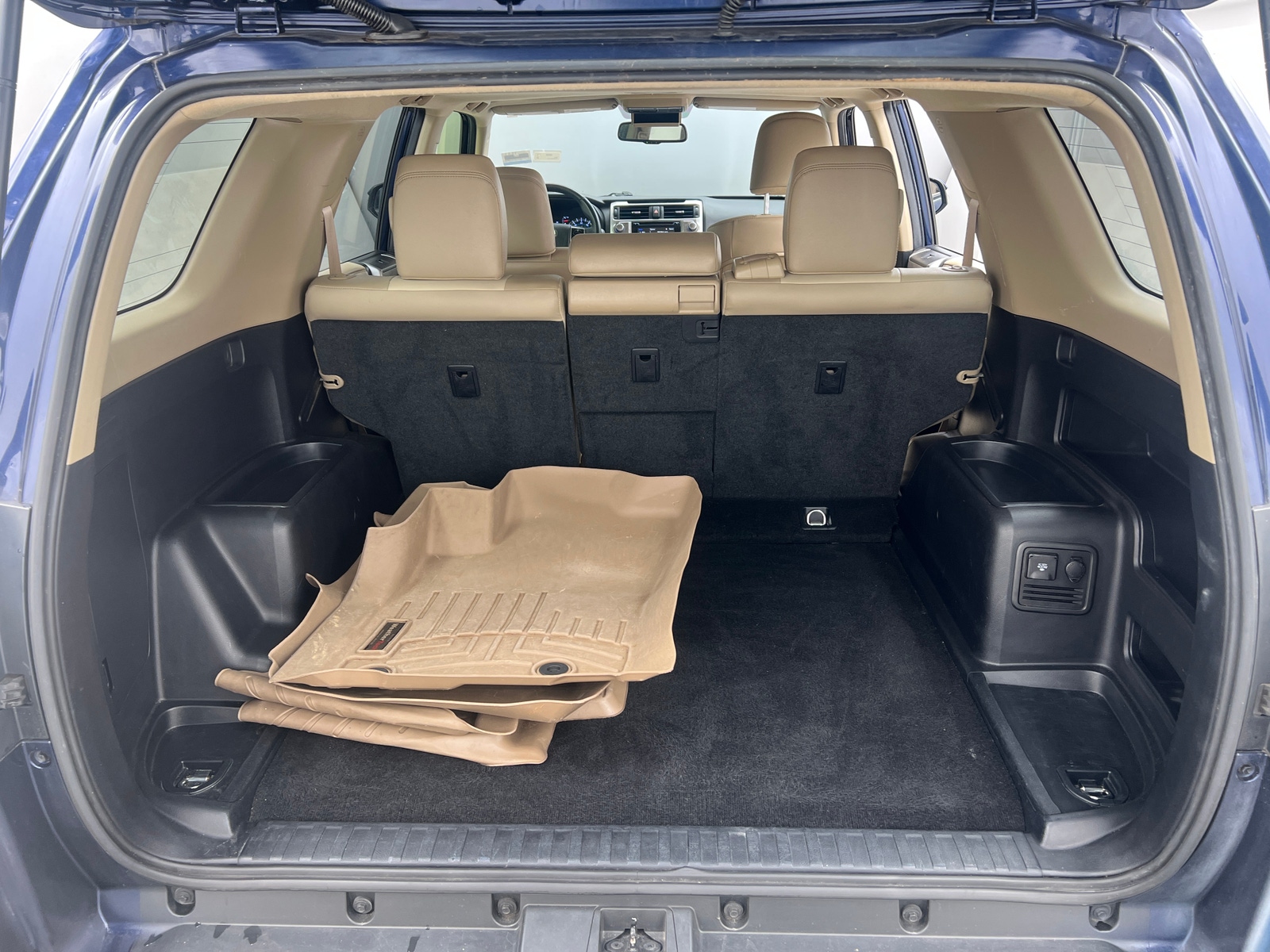 Thumbnail: 2017 Toyota 4Runner - 7