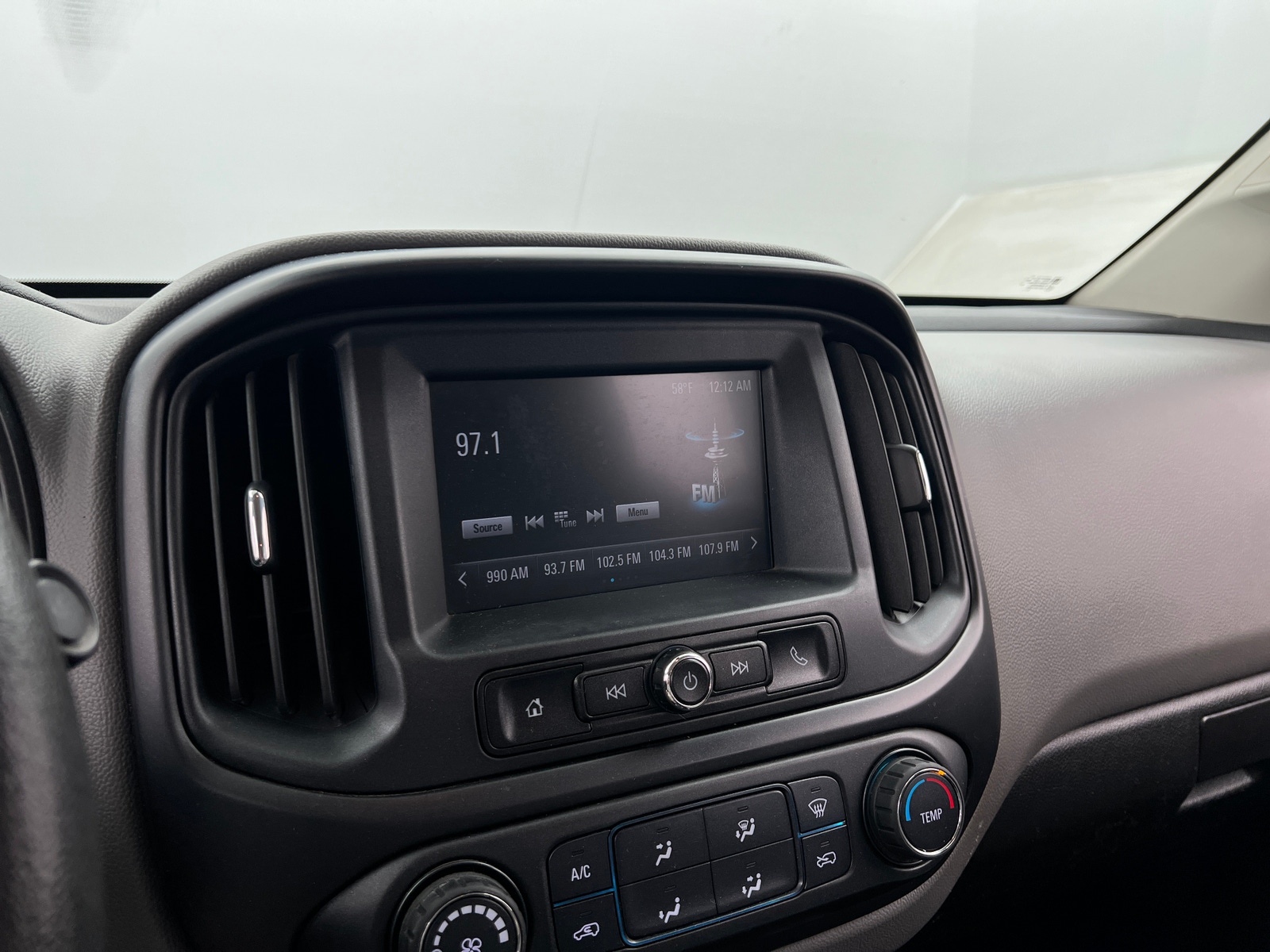 Thumbnail: 2017 Chevrolet Colorado - 4