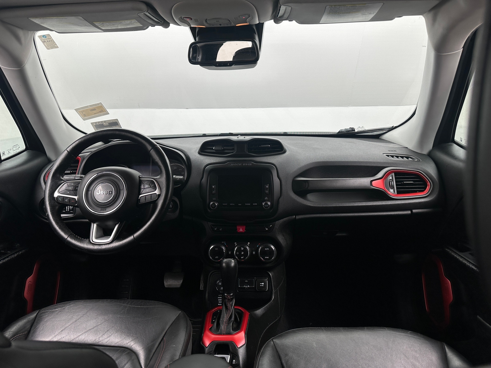 Thumbnail: 2016 Jeep Renegade - 3