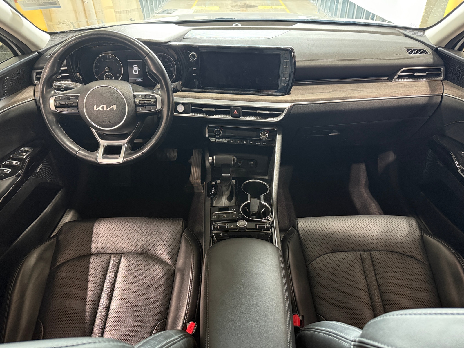 Thumbnail: 2022 Kia K5 - 2