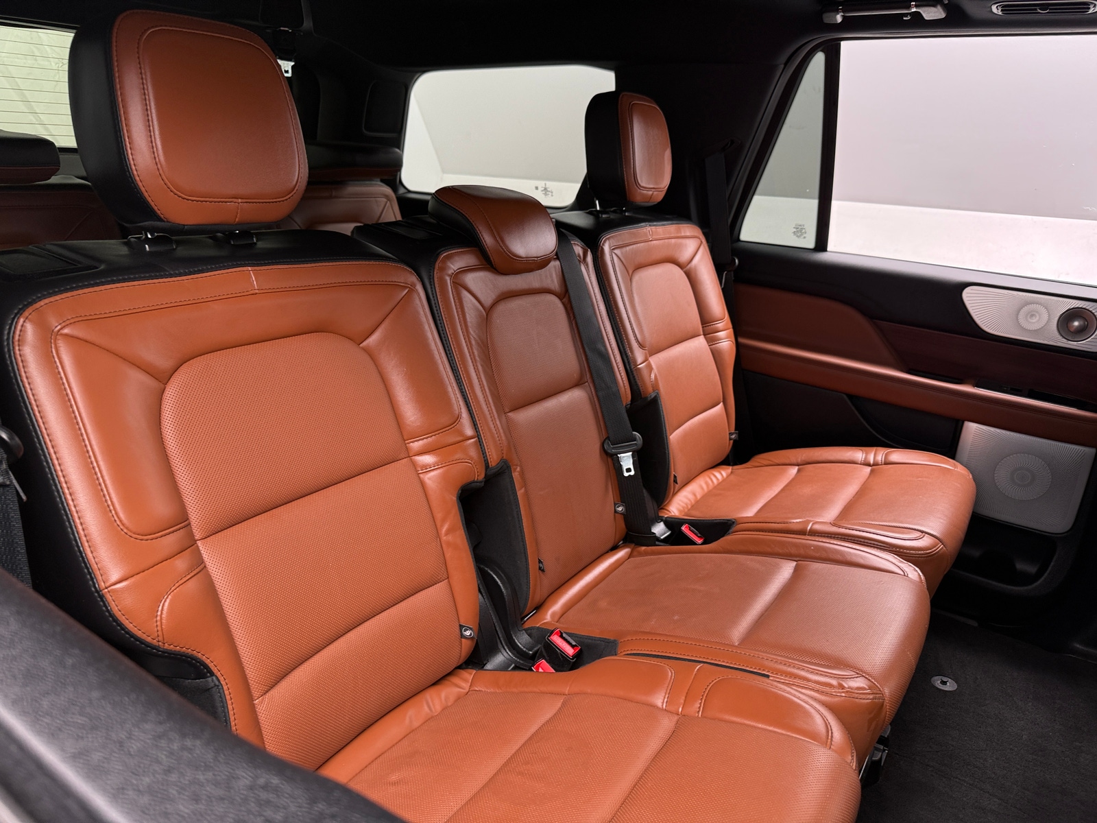 Thumbnail: 2021 Lincoln Navigator - 5