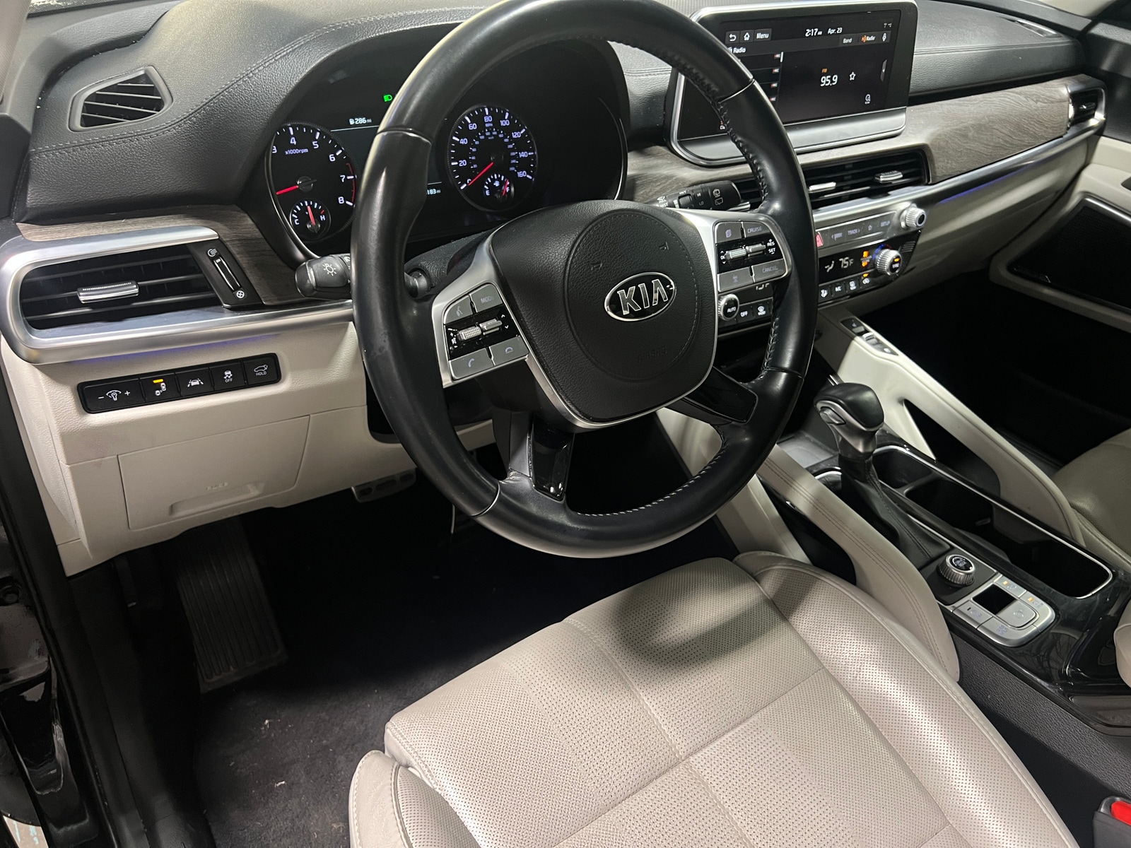 Thumbnail: 2020 Kia Telluride - 2