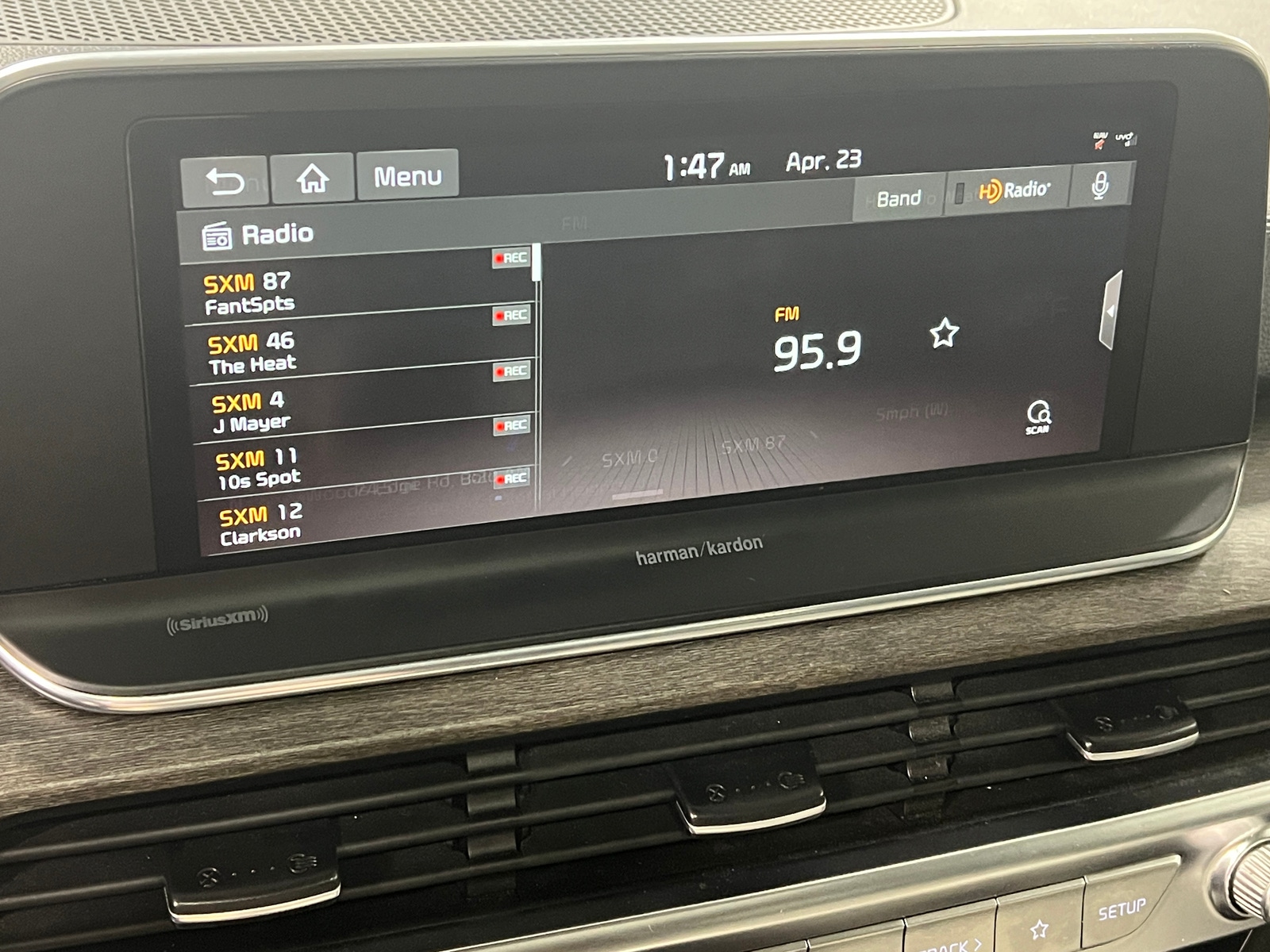 Thumbnail: 2020 Kia Telluride - 3