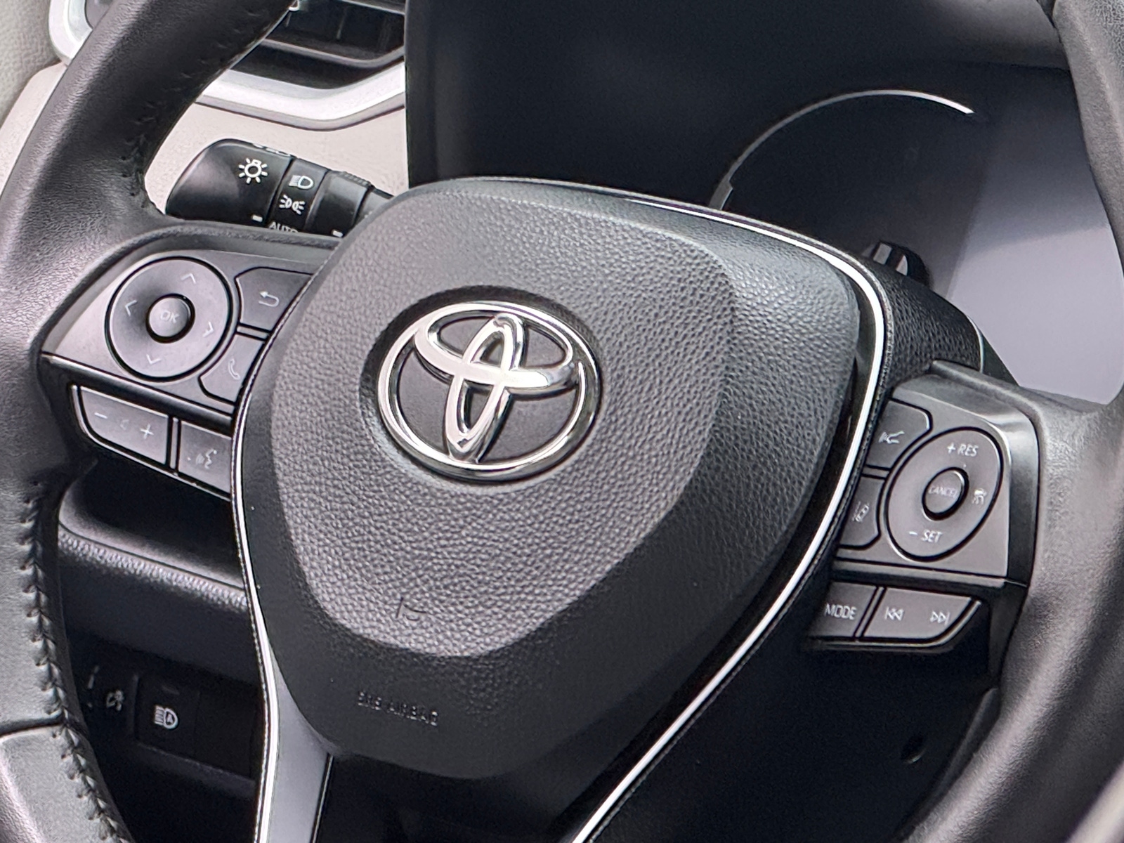 Thumbnail: 2023 Toyota RAV4 - 5