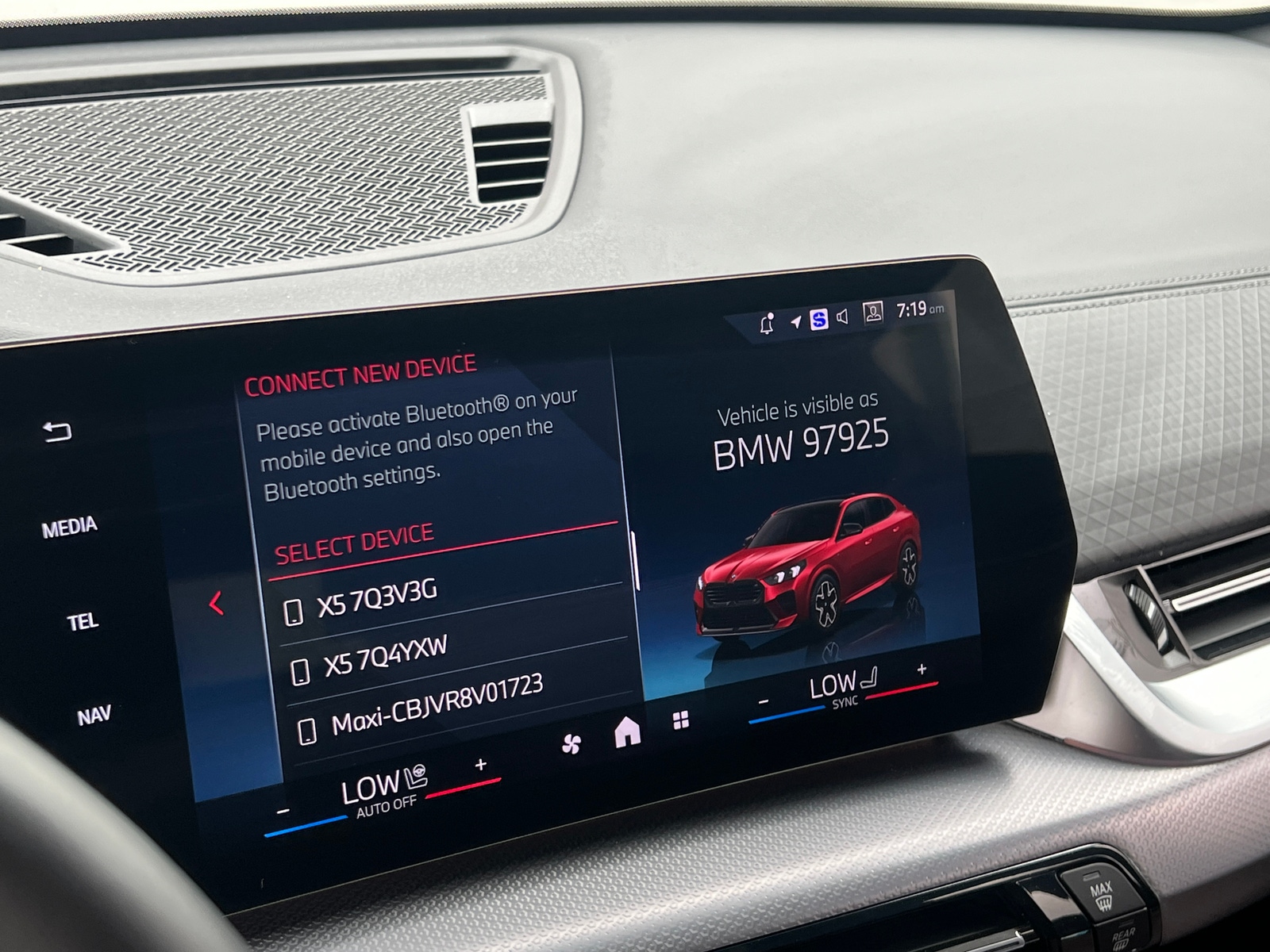 Thumbnail: 2025 BMW X2 - 3