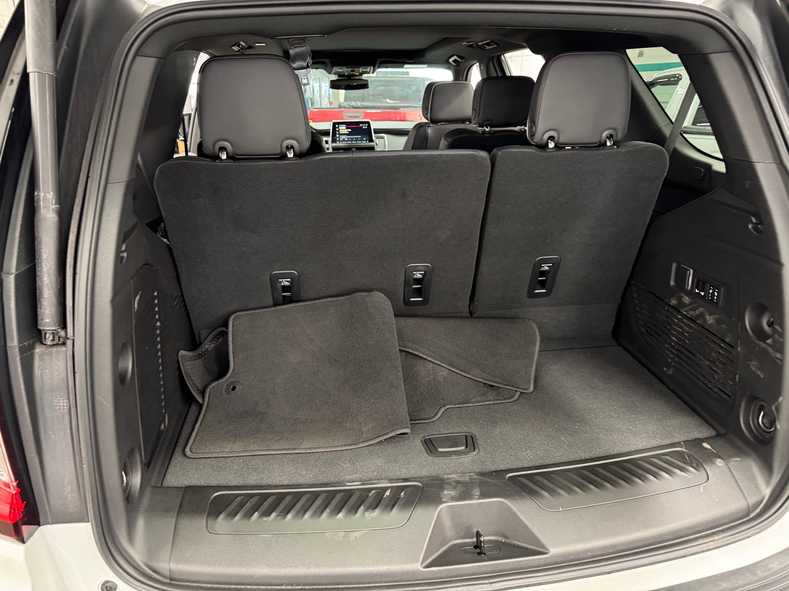 Thumbnail: 2023 GMC Yukon - 6