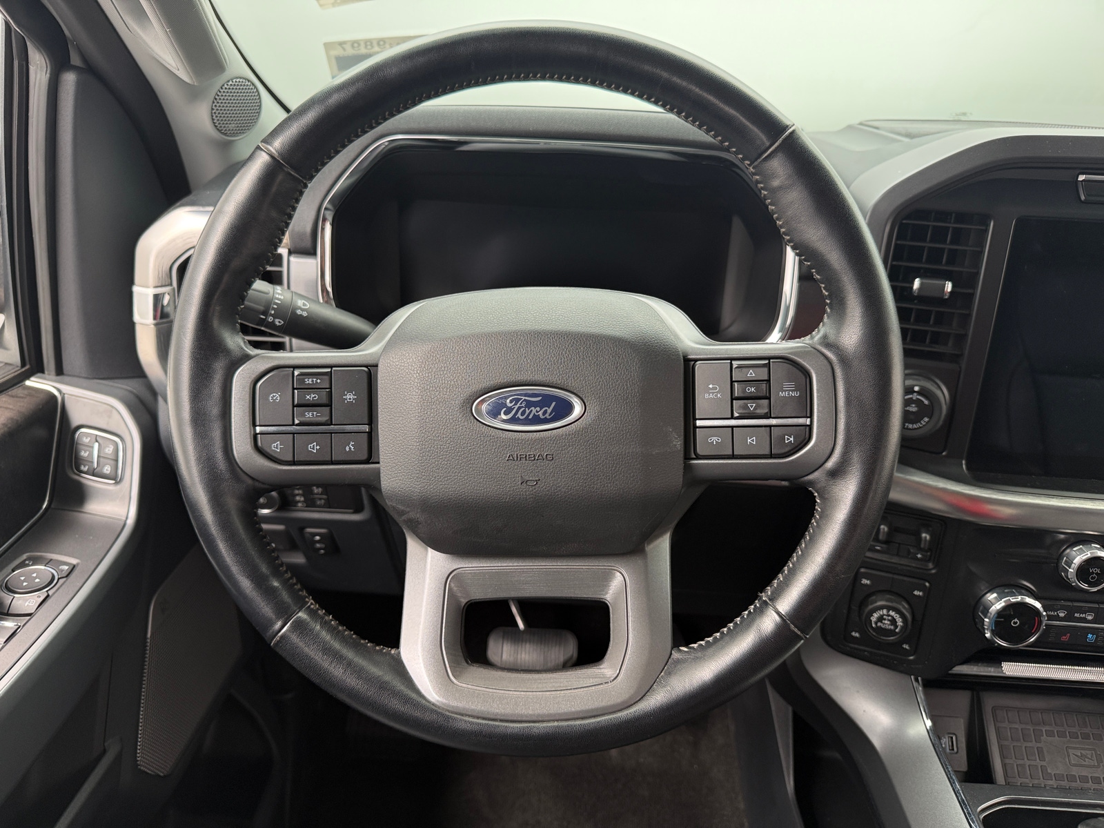 Thumbnail: 2022 Ford Econoline - 4