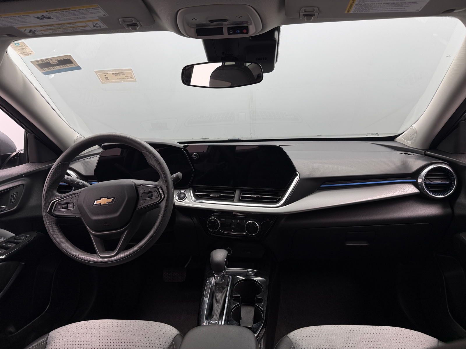 Thumbnail: 2025 Chevrolet Trax - 3