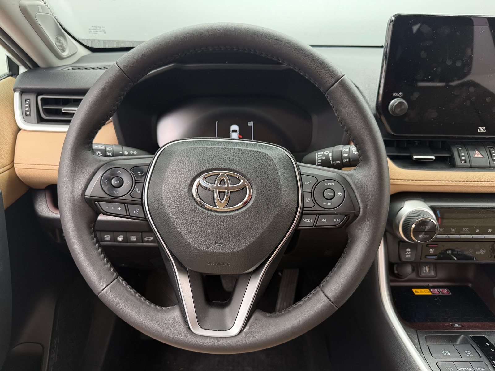 Thumbnail: 2025 Toyota RAV4 - 4