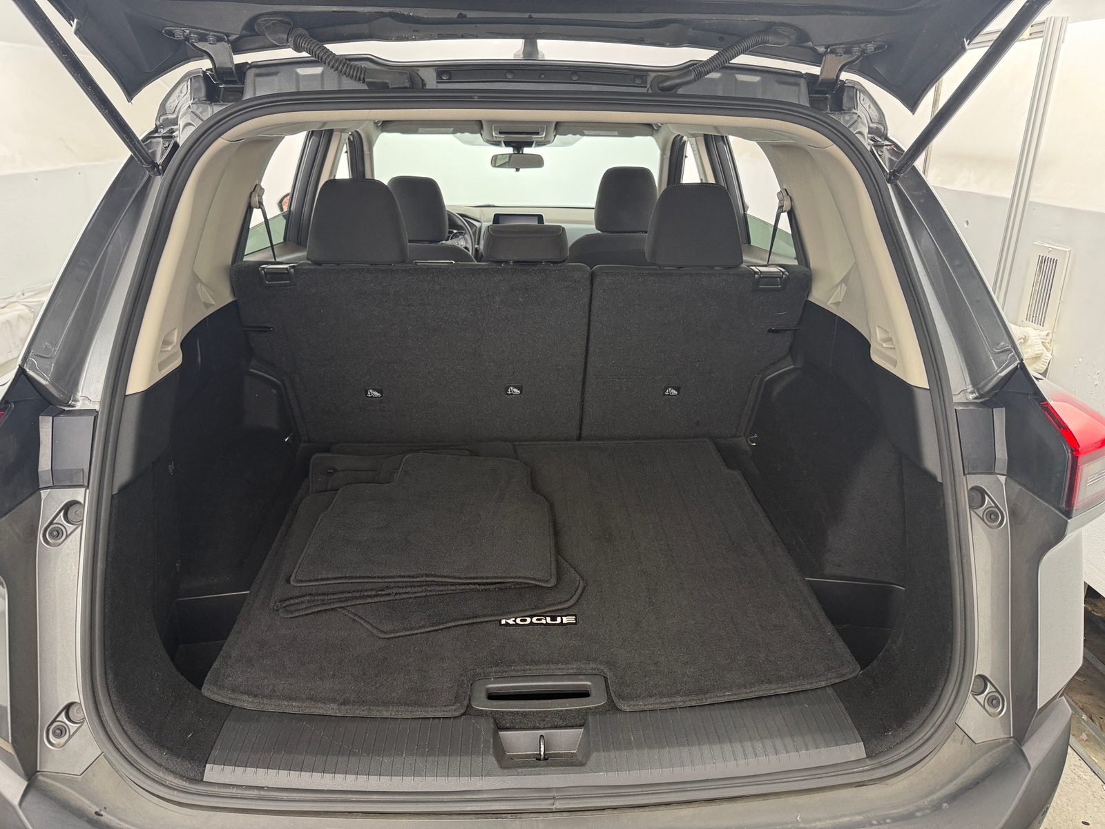 Thumbnail: 2023 Nissan Rogue - 7