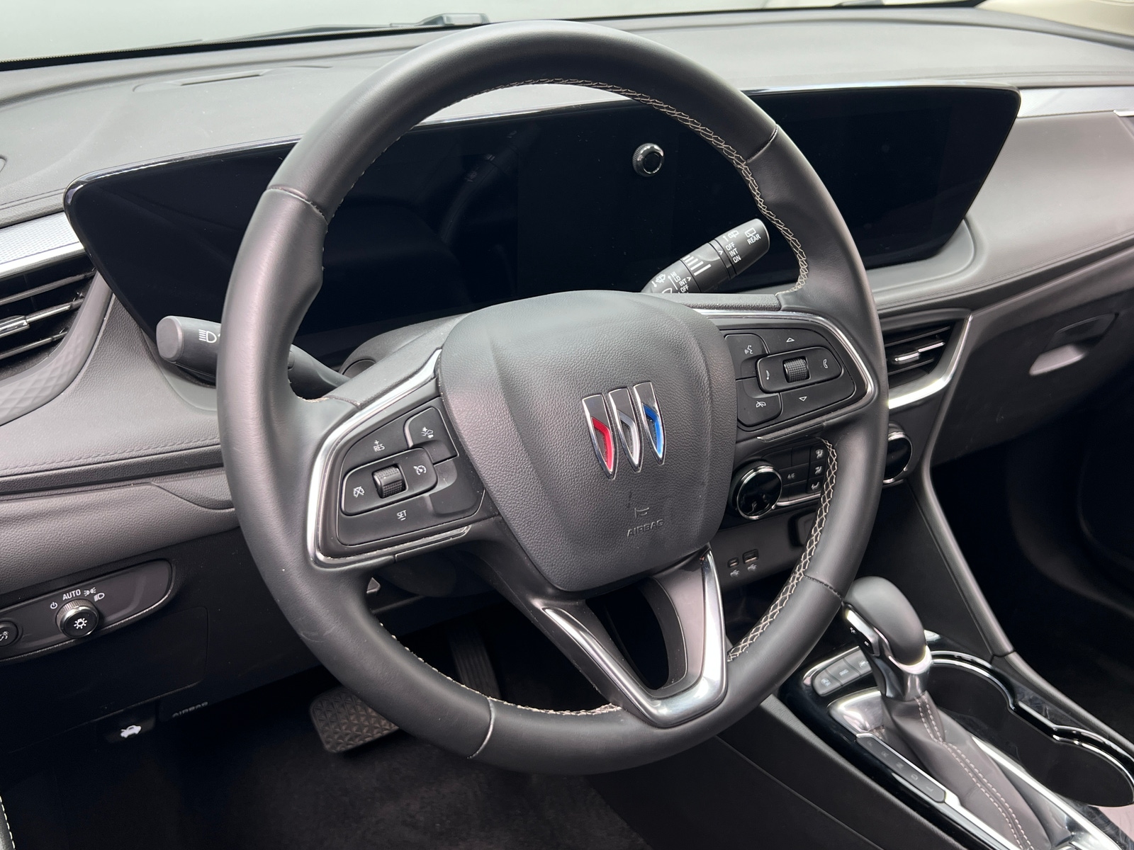 Thumbnail: 2025 Buick Encore GX - 4