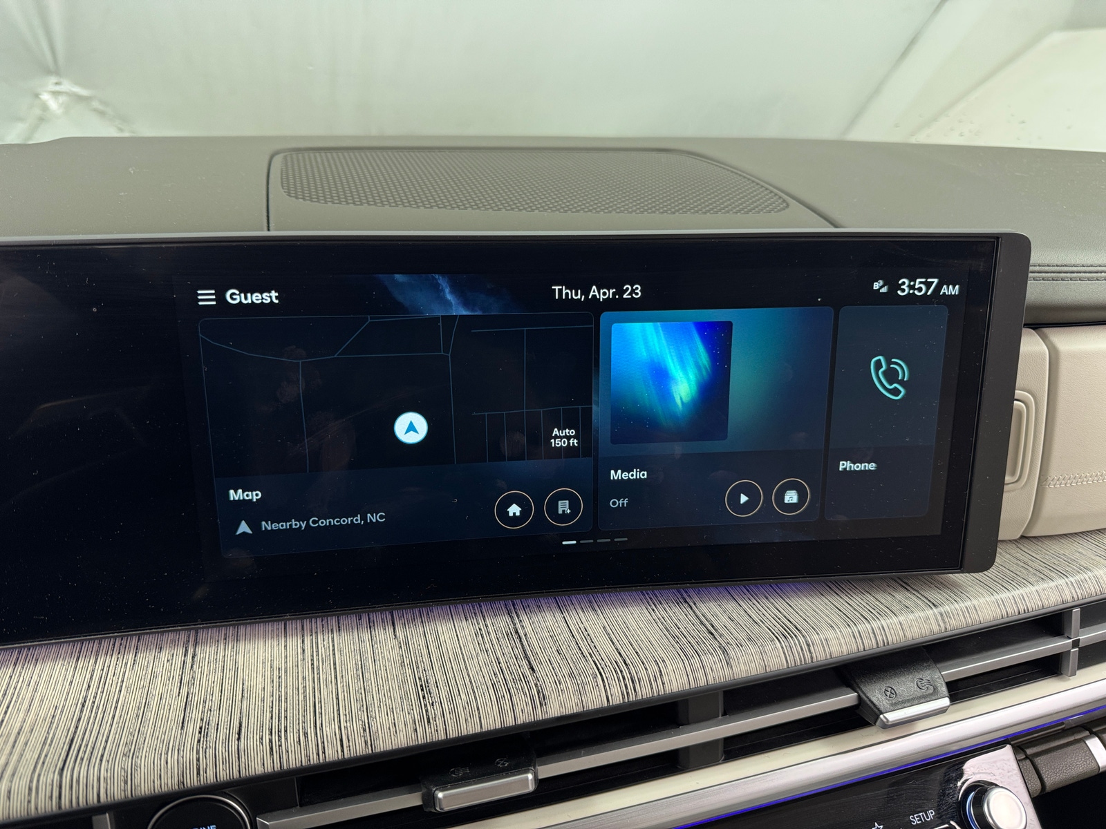 Thumbnail: 2024 Hyundai Santa Fe - 3