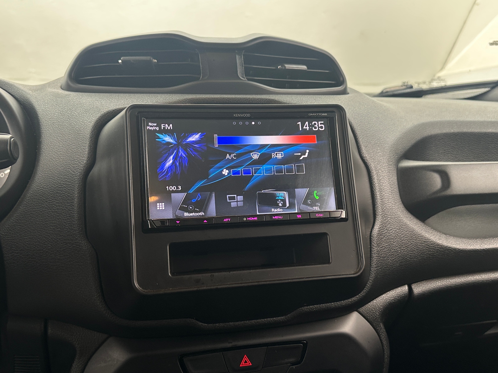 Thumbnail: 2020 Jeep Renegade - 4