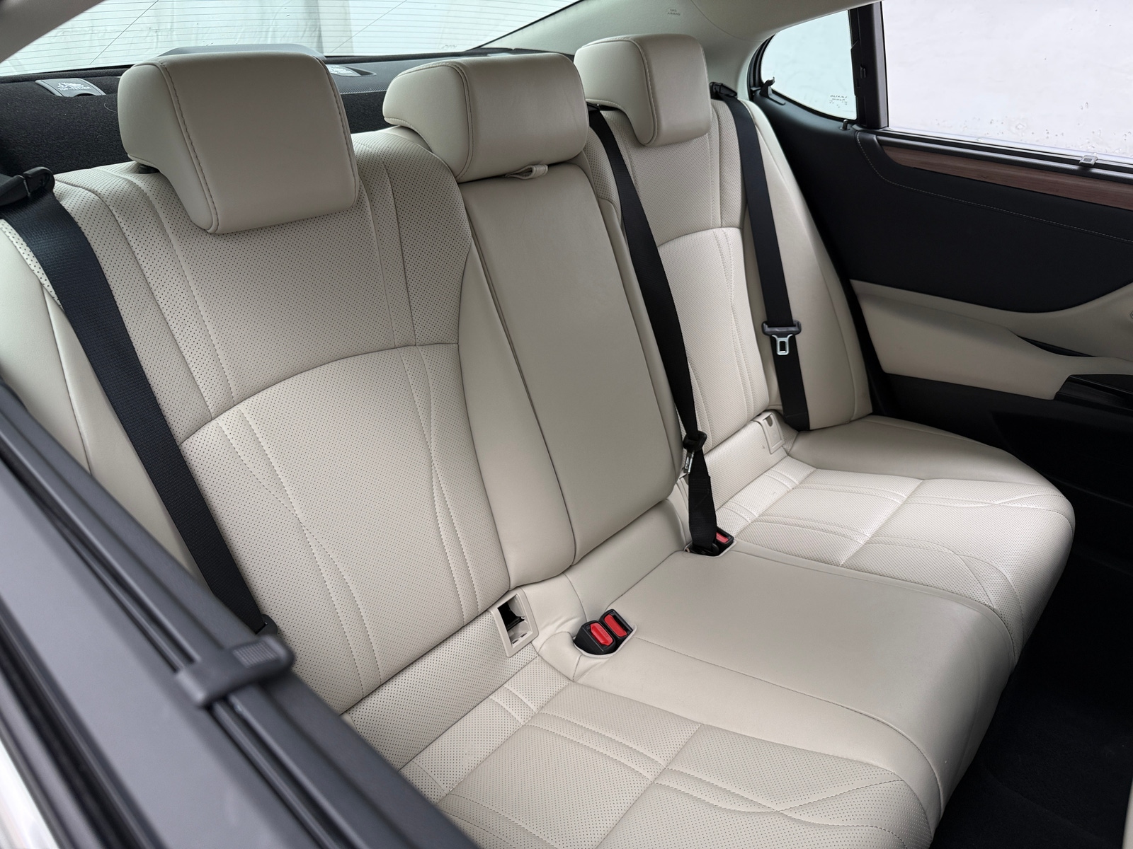 Thumbnail: 2025 Lexus ES - 6