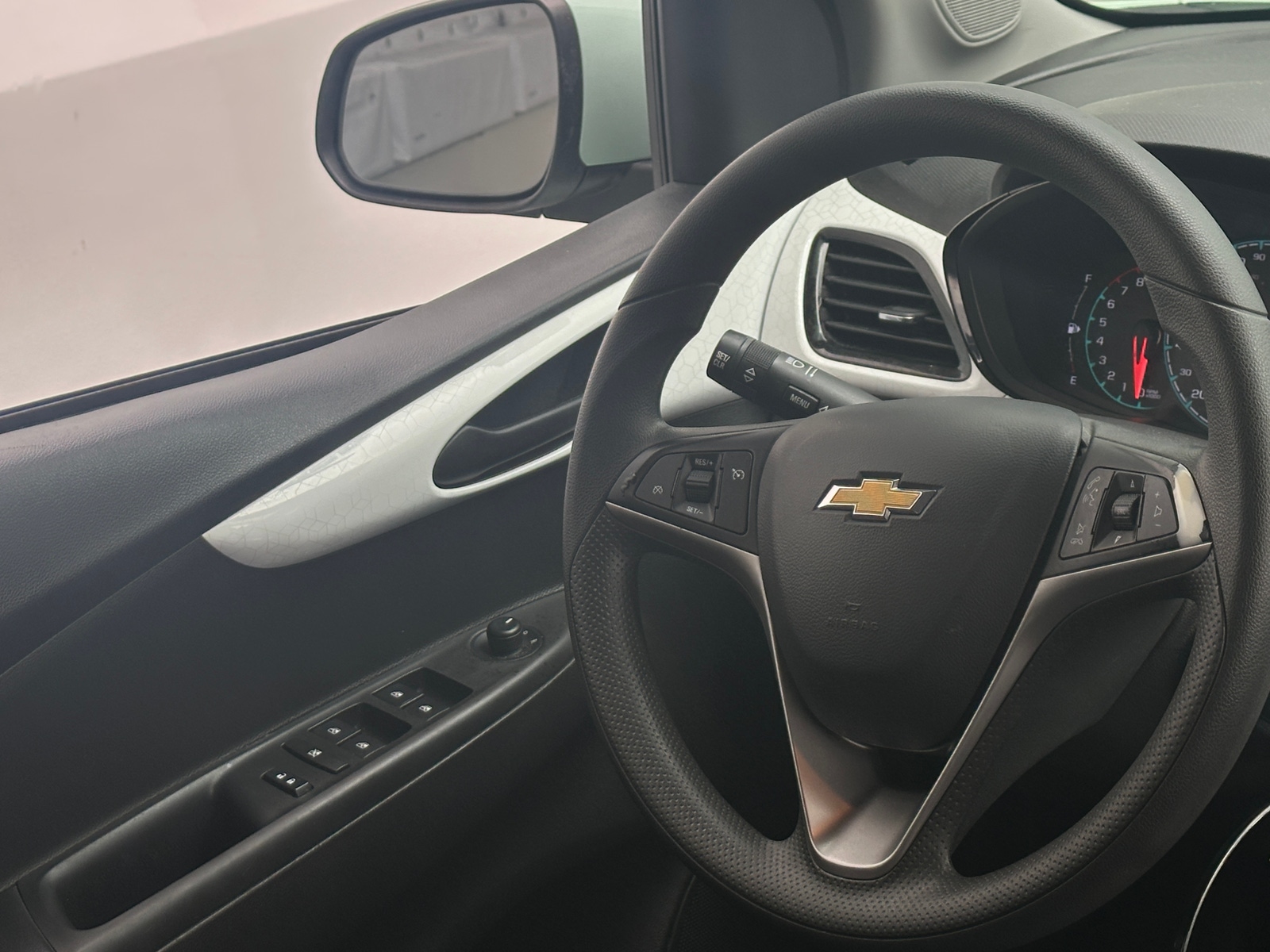 Thumbnail: 2017 Chevrolet Spark - 5