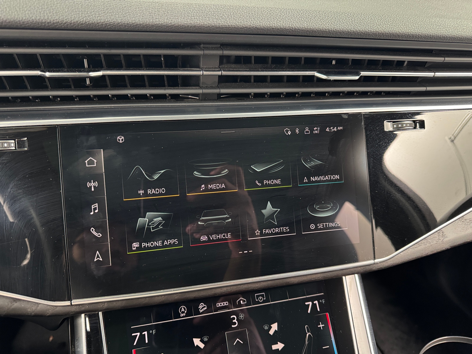 Thumbnail: 2021 Audi Q7 - 3