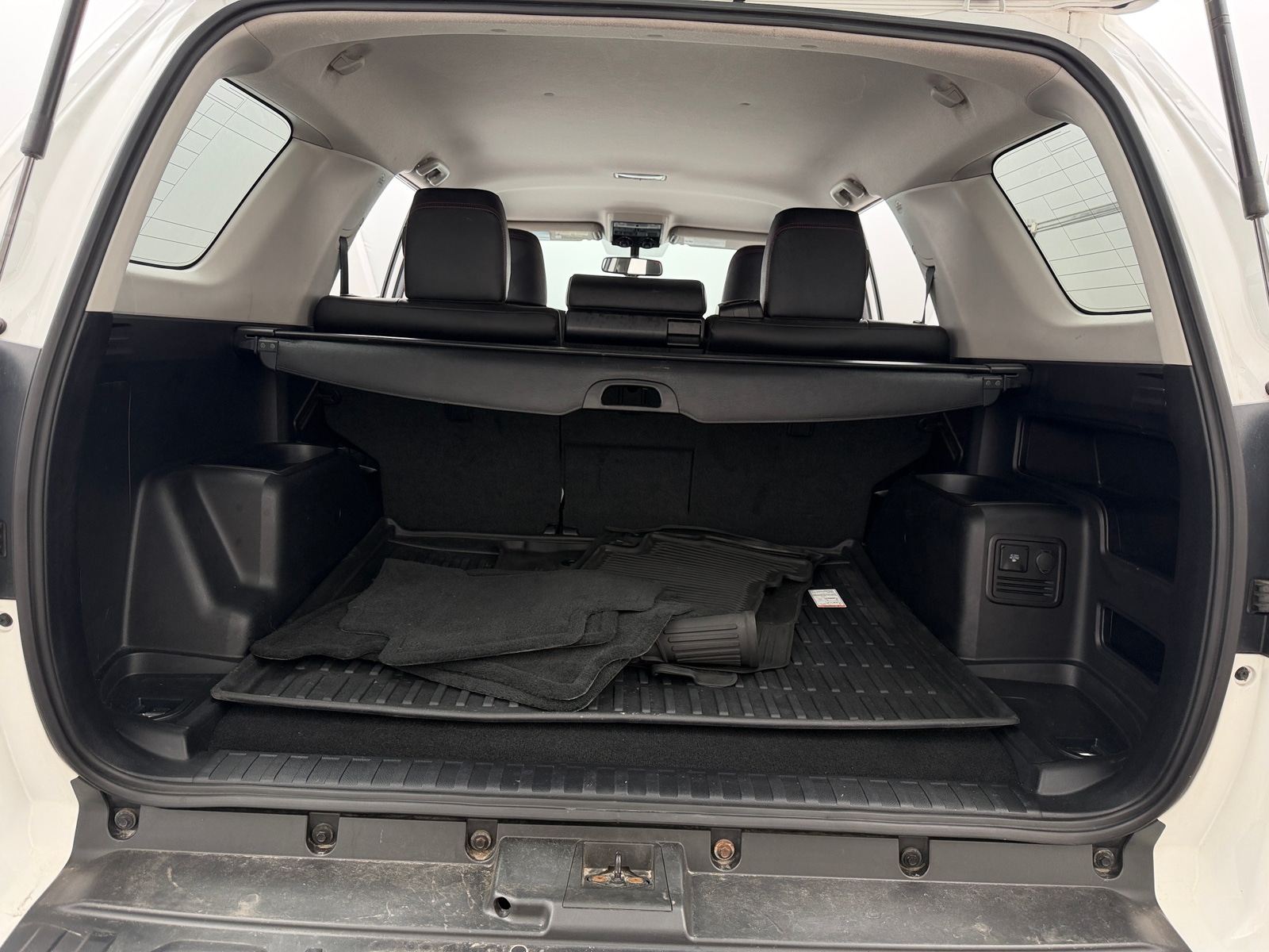Thumbnail: 2019 Toyota 4Runner - 6