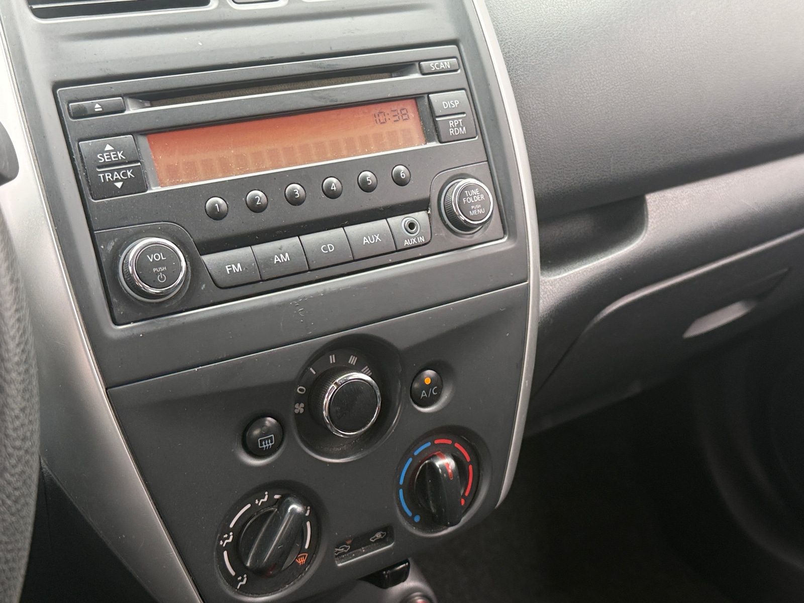 Thumbnail: 2018 Nissan Versa Note - 4