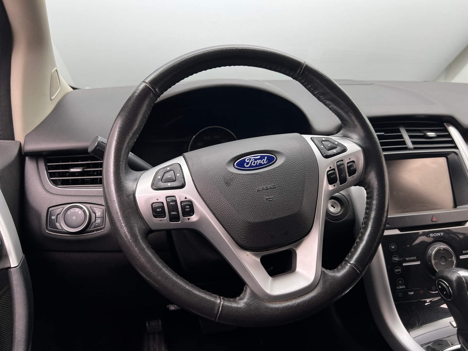 Thumbnail: 2014 Ford Edge - 4