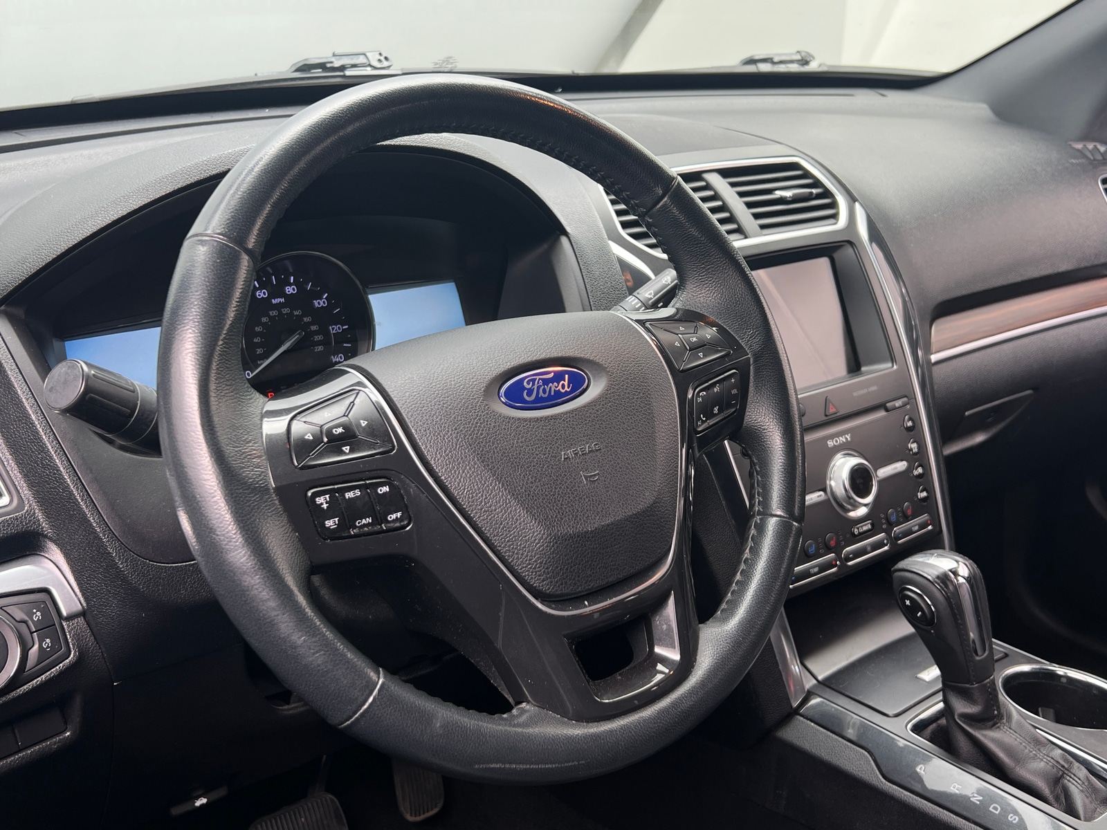 Thumbnail: 2019 Ford Explorer - 4