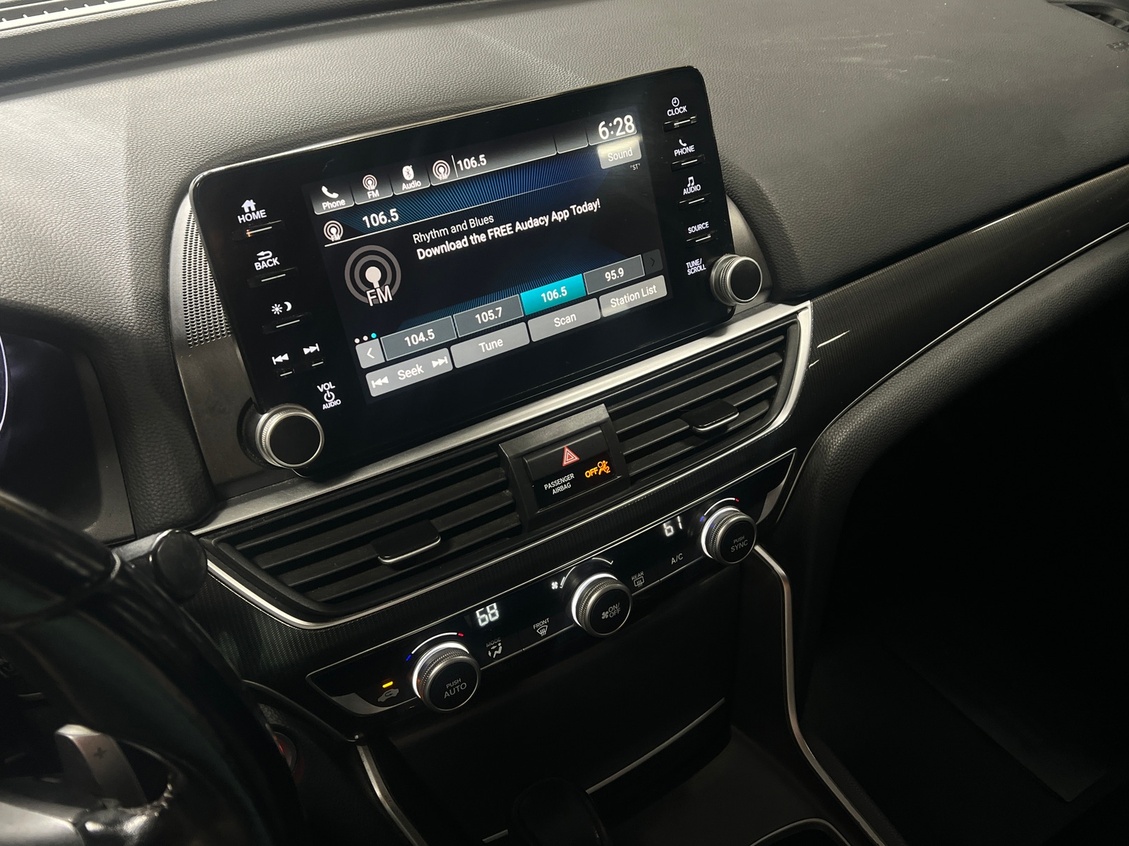 Thumbnail: 2019 Honda Accord - 4