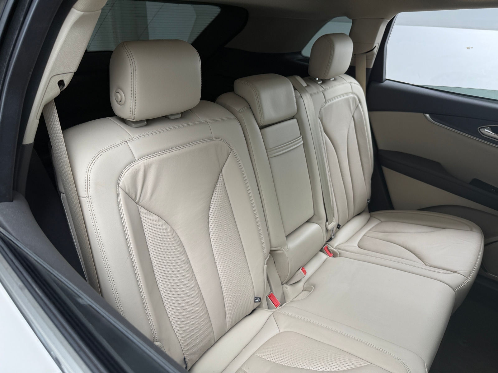 Thumbnail: 2019 Lincoln Nautilus - 5