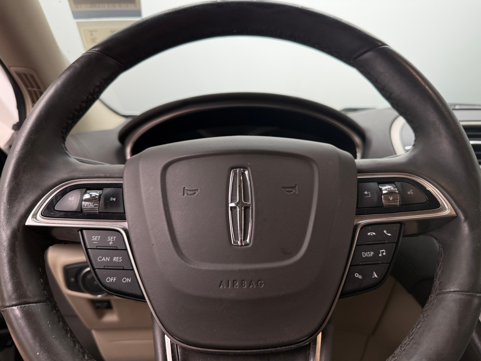 Thumbnail: 2019 Lincoln Nautilus - 4