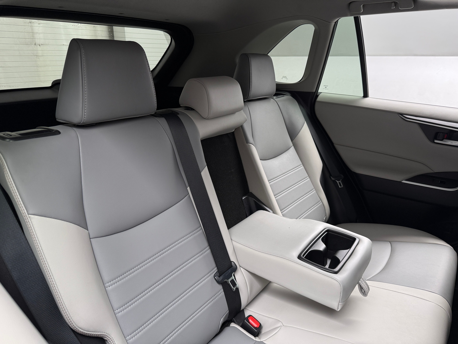 Thumbnail: 2021 Toyota RAV4 - 5