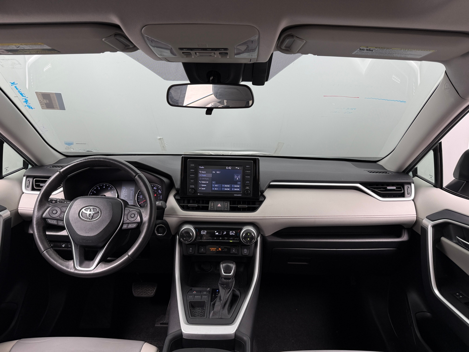 Thumbnail: 2021 Toyota RAV4 - 2