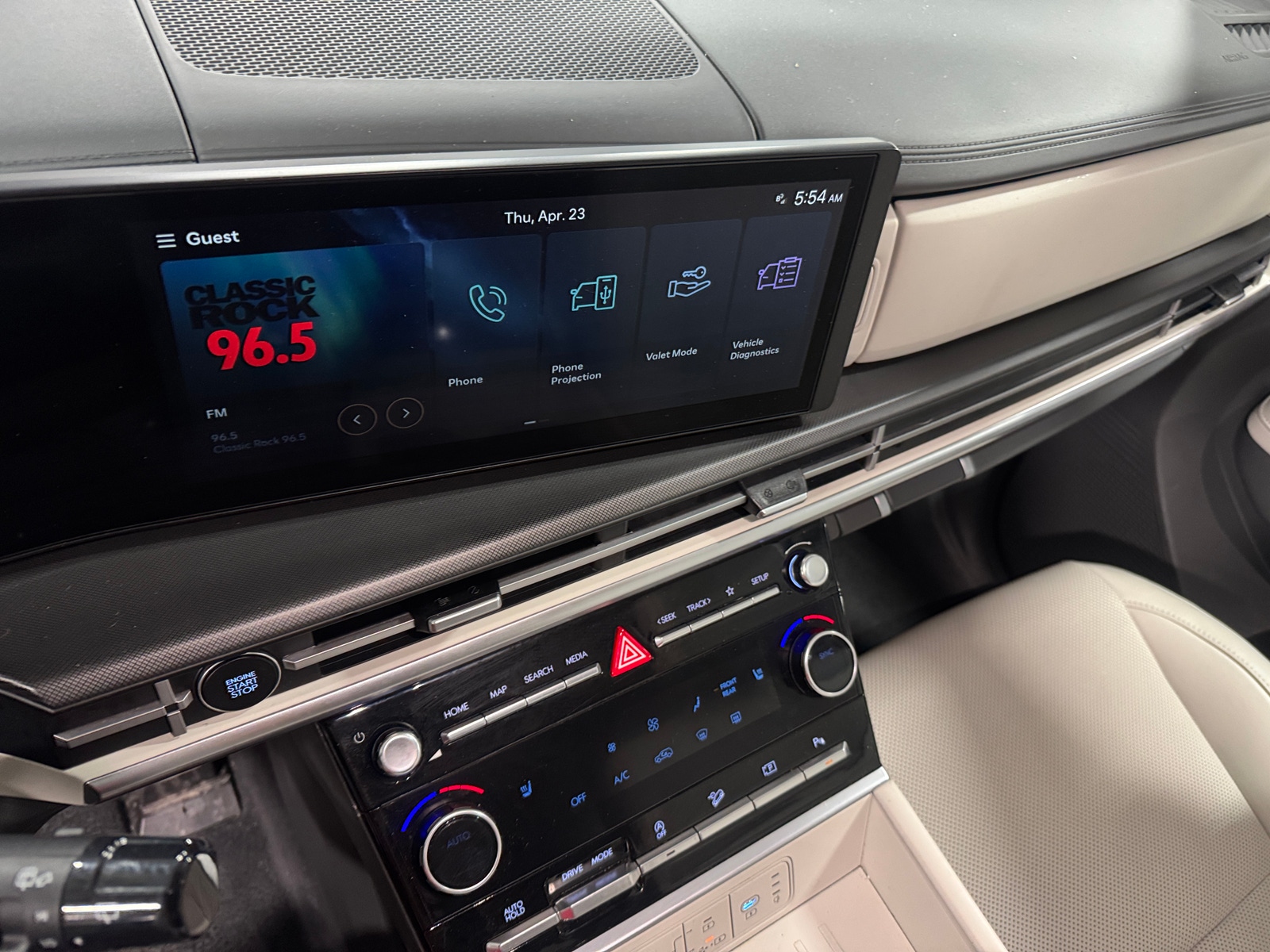 Thumbnail: 2025 Hyundai Santa Fe - 3