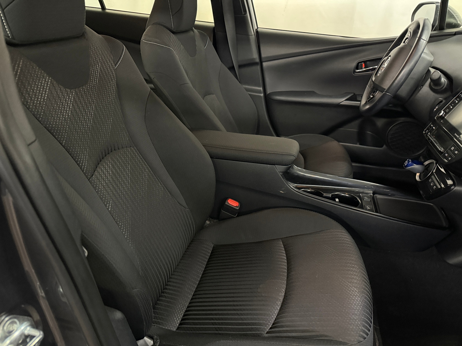 Thumbnail: 2022 Toyota Prius Prime - 2