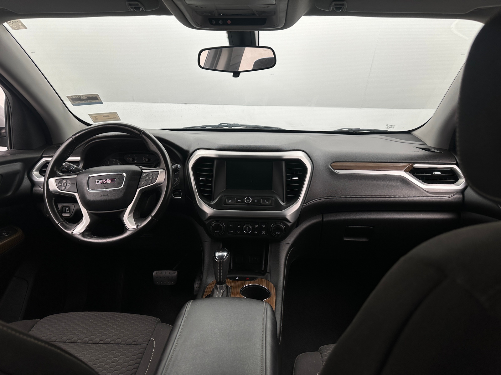Thumbnail: 2019 GMC Acadia - 3