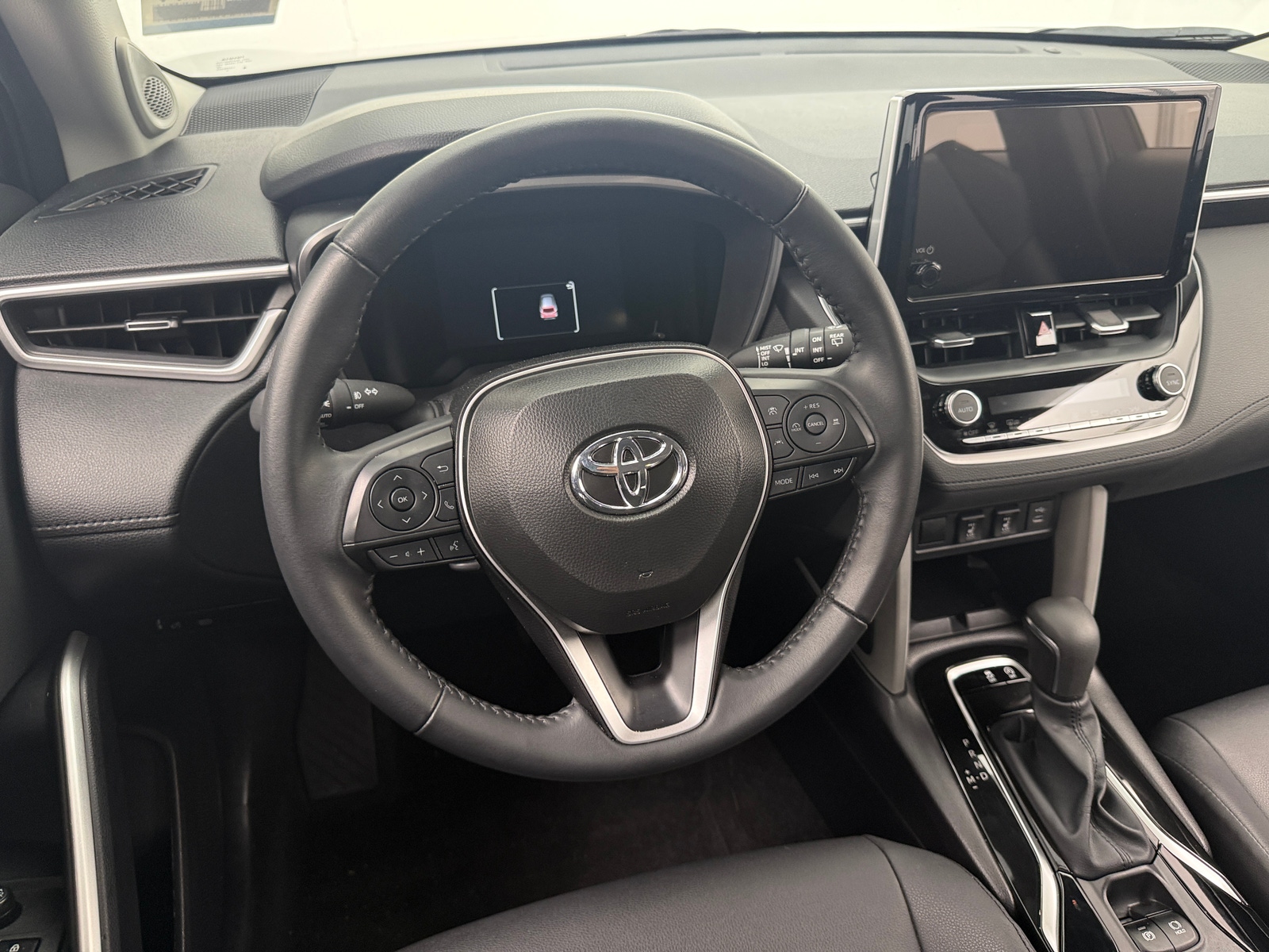Thumbnail: 2025 Toyota Corolla Cross - 4
