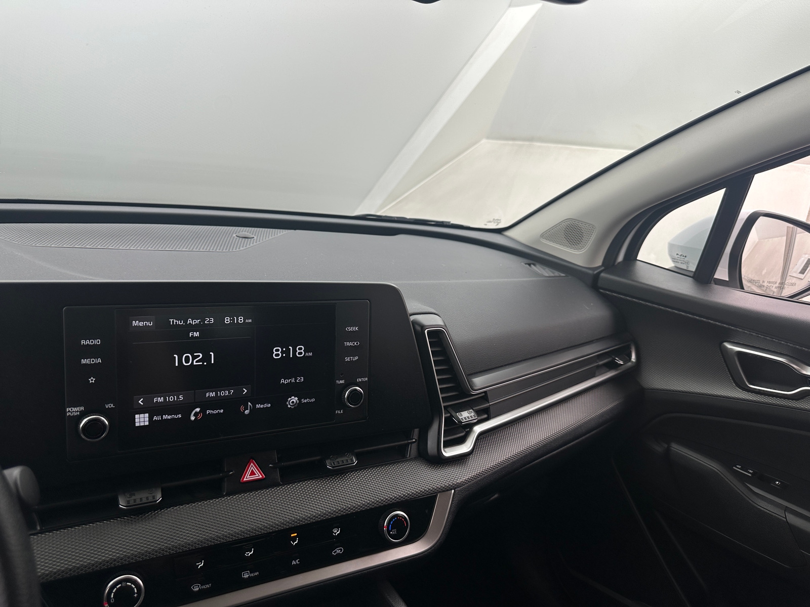 Thumbnail: 2025 Kia Sportage - 4