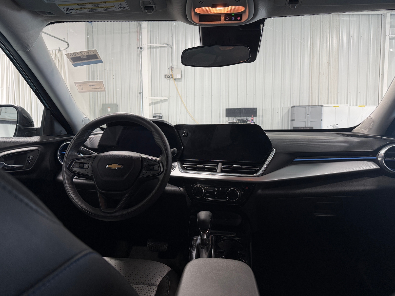 Thumbnail: 2025 Chevrolet Trax - 3
