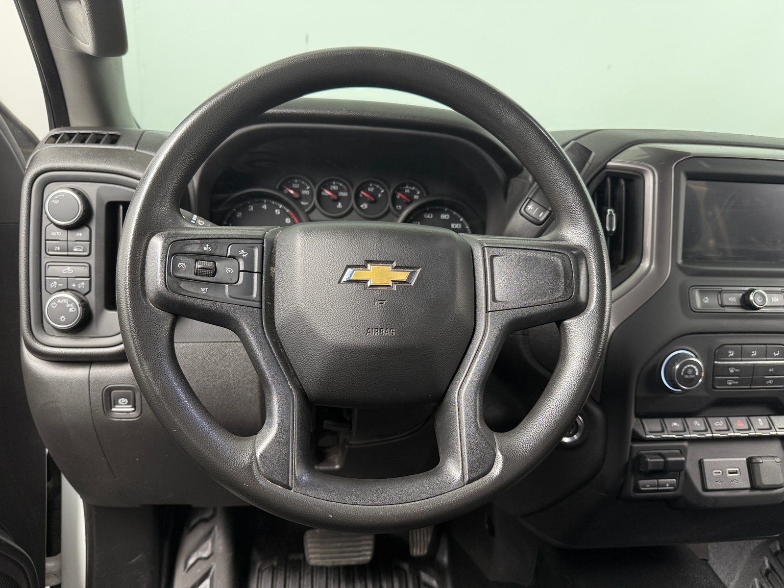 Thumbnail: 2024 Chevrolet Silverado 1500 - 5