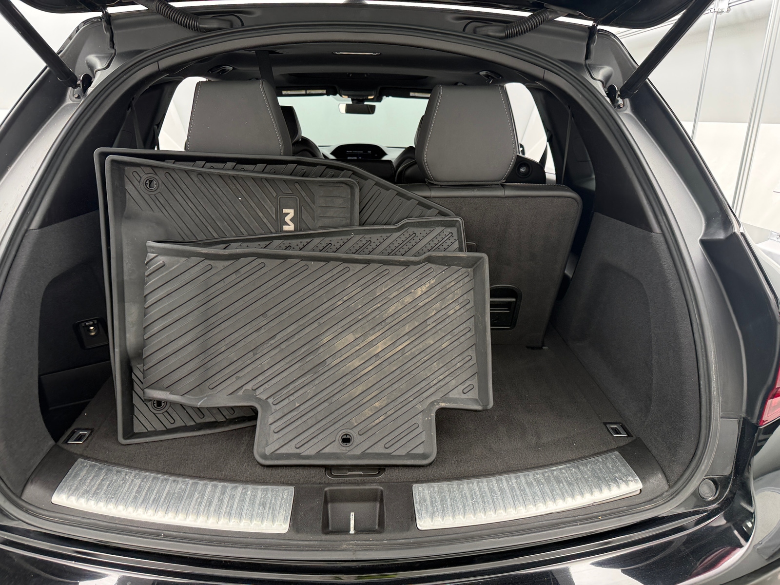 Thumbnail: 2019 Acura MDX - 6