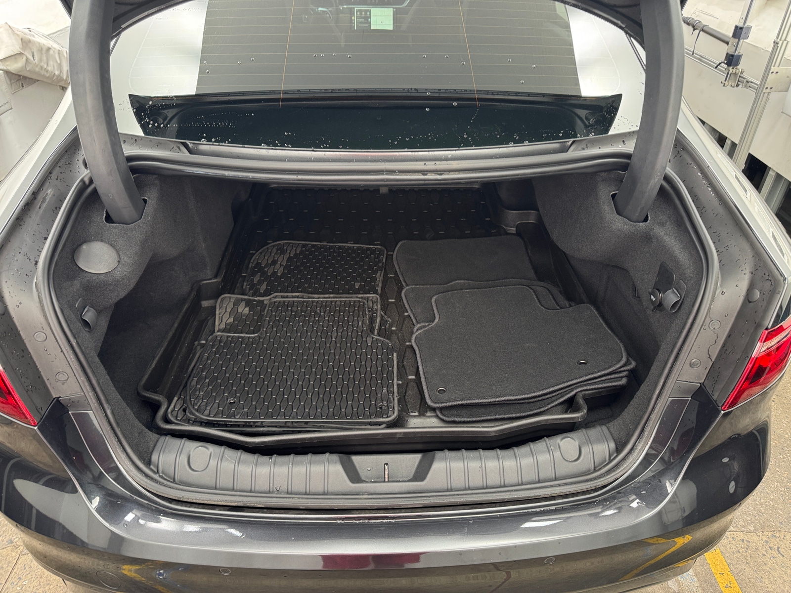 Thumbnail: 2024 Jaguar XF - 6