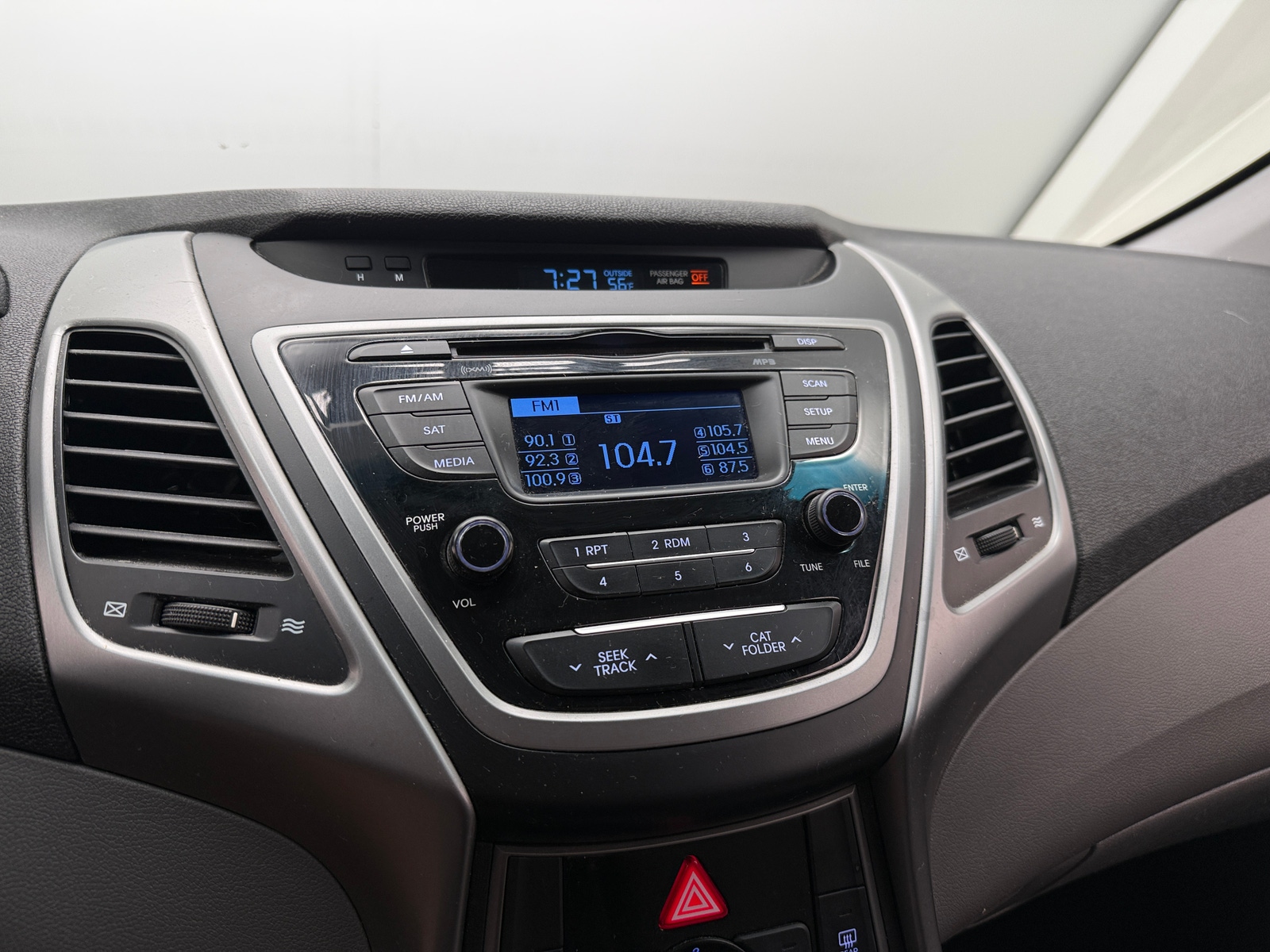 Thumbnail: 2016 Hyundai Elantra - 4