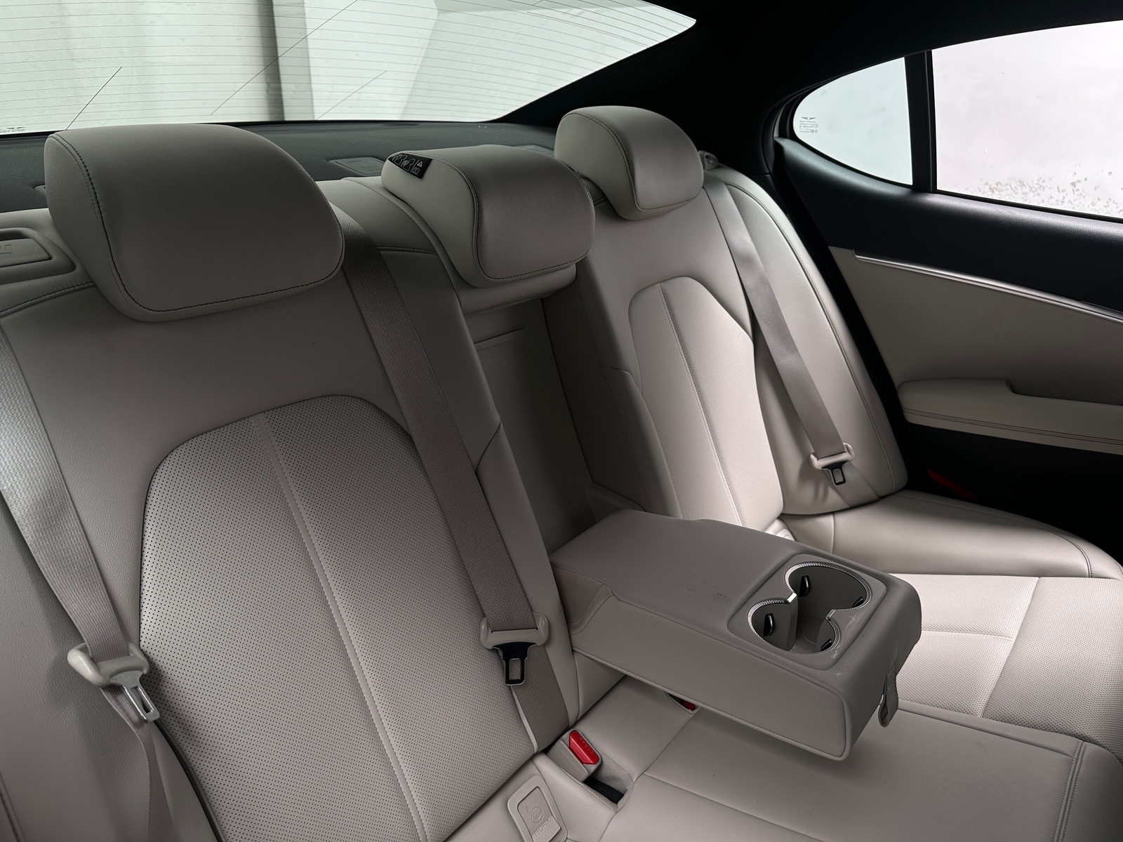 Thumbnail: 2025 Genesis G70 - 5