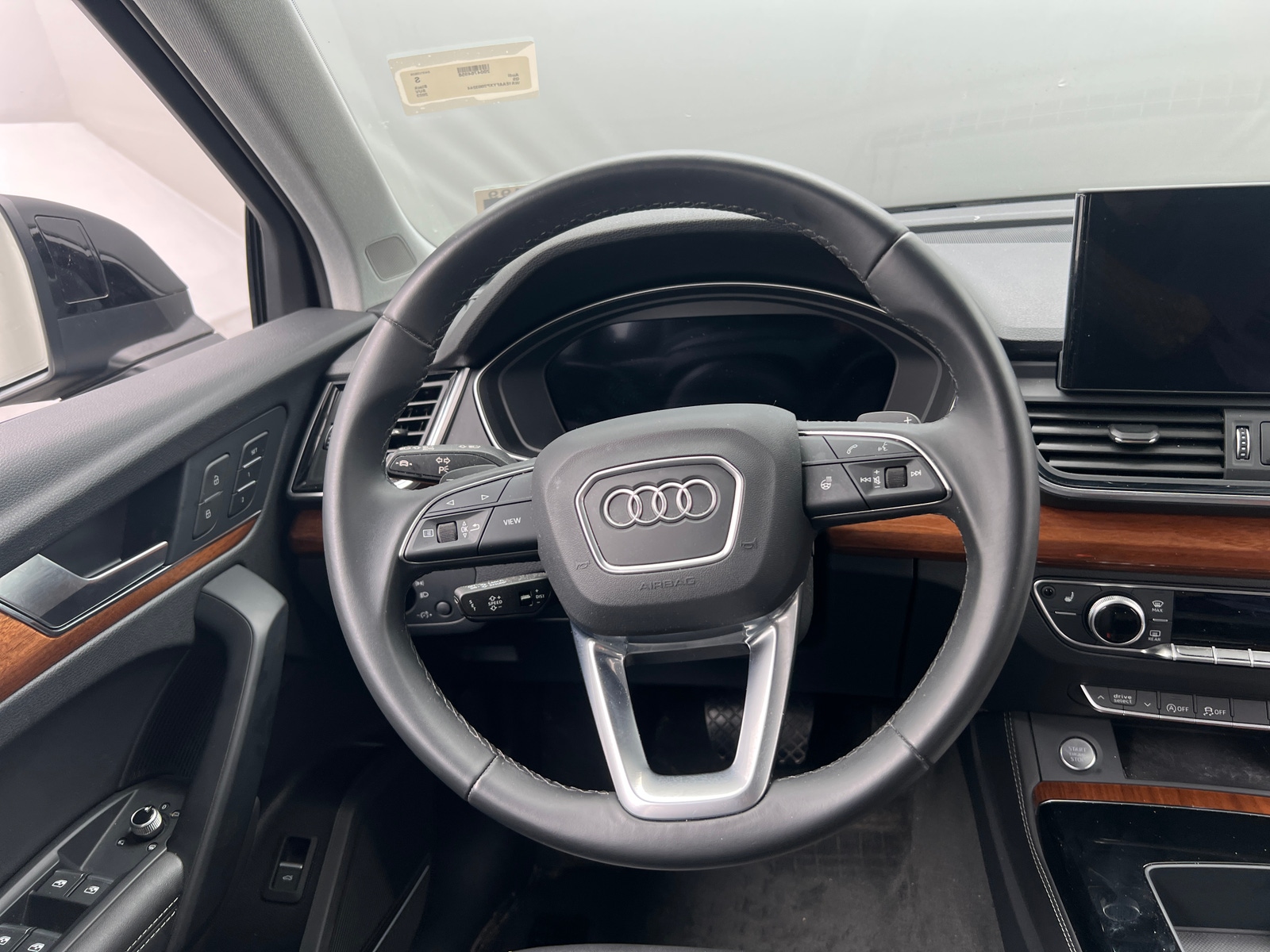 Thumbnail: 2023 Audi Q5 - 4