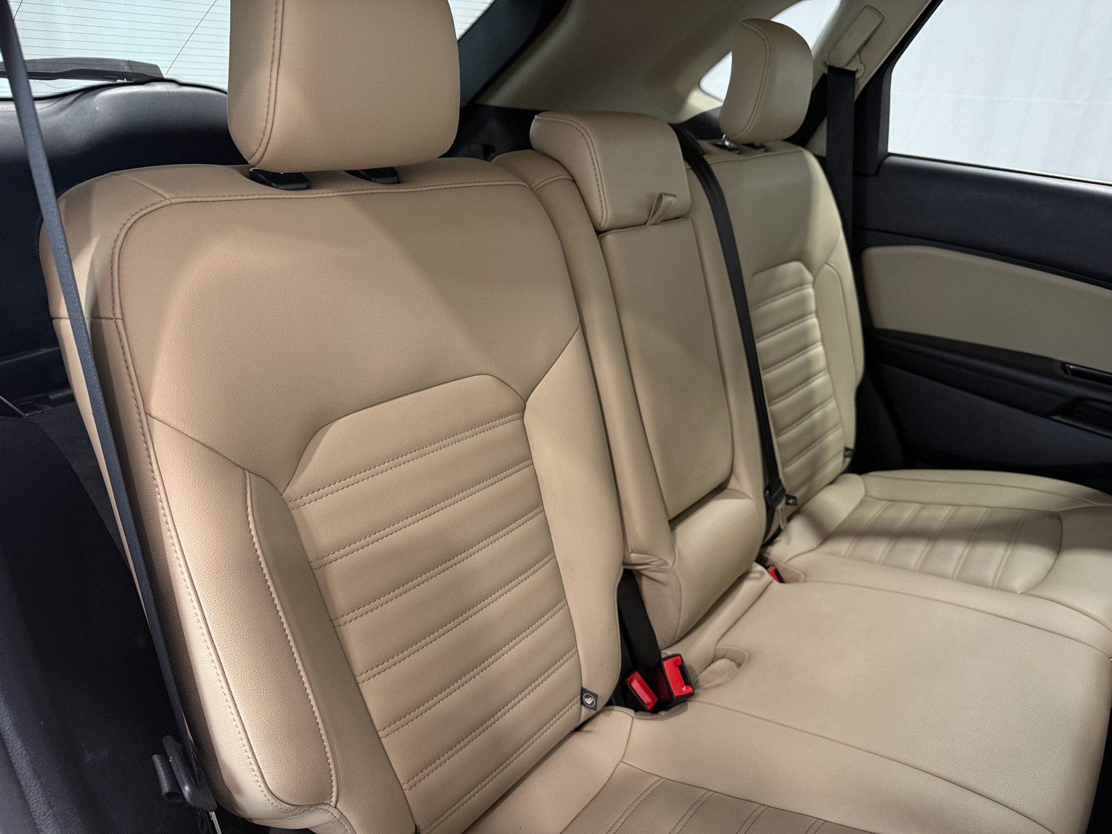 Thumbnail: 2020 Ford Edge - 5