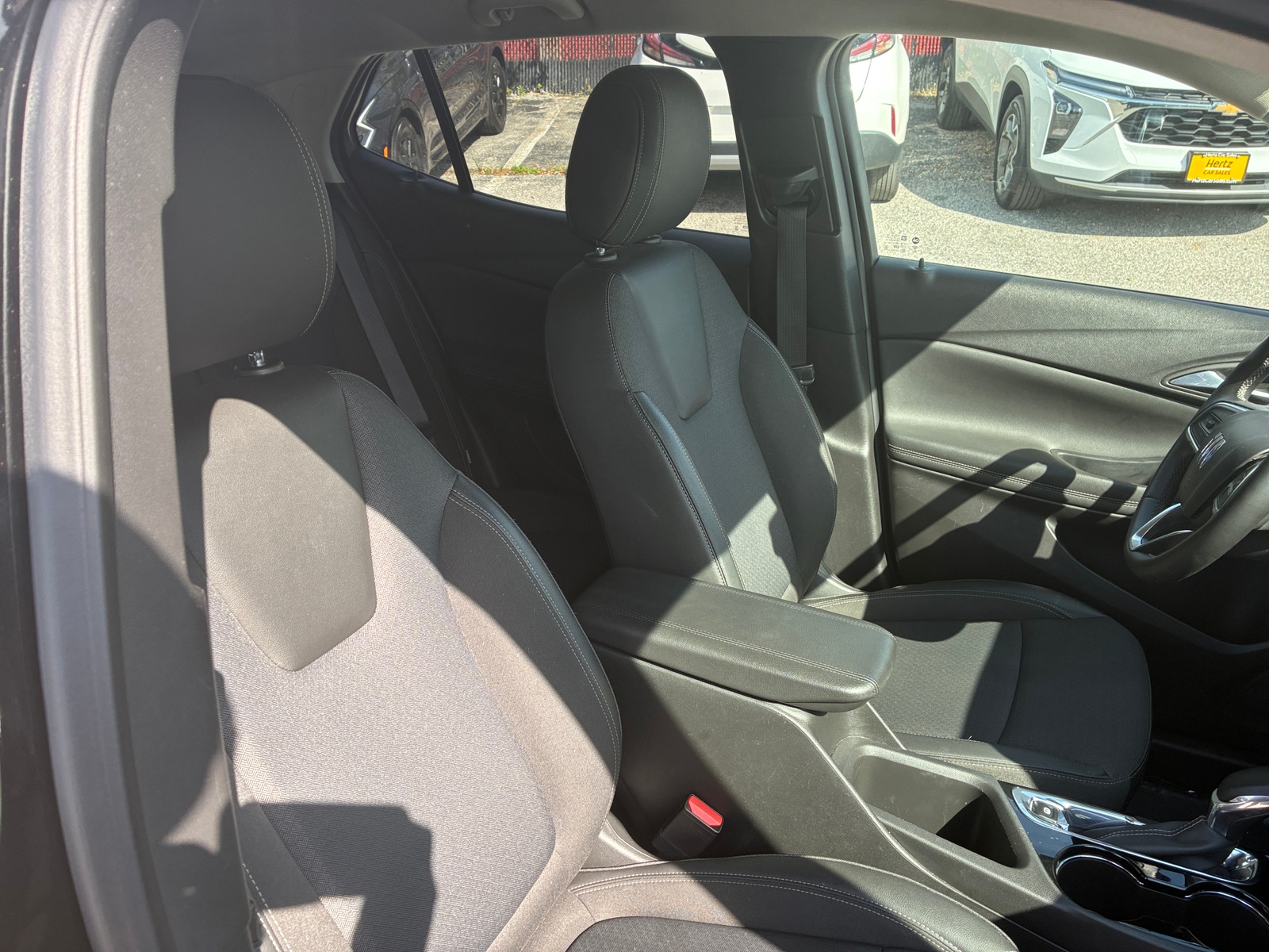 Thumbnail: 2025 Buick Encore GX - 2