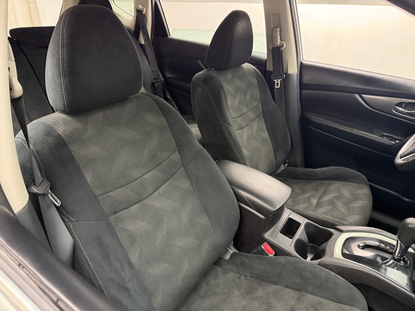 Thumbnail: 2015 Nissan Rogue - 2