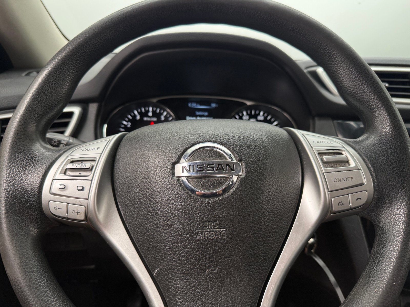 Thumbnail: 2015 Nissan Rogue - 5