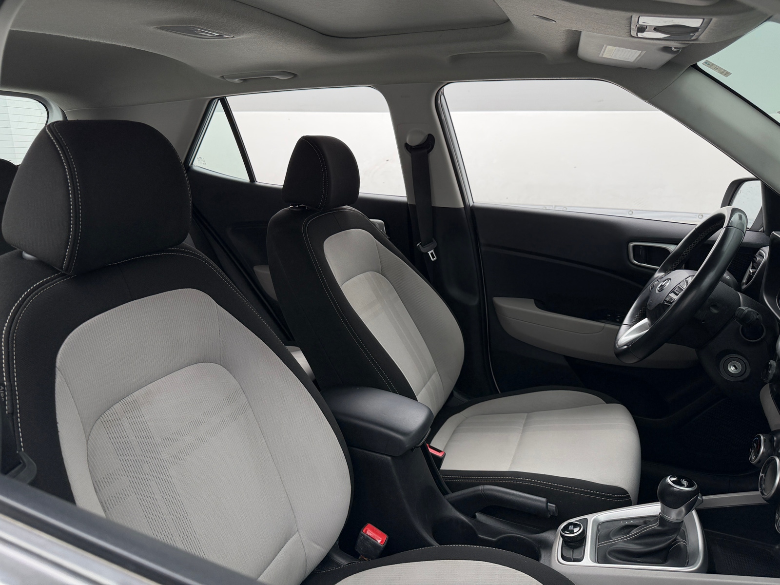 Thumbnail: 2023 Hyundai Venue - 2